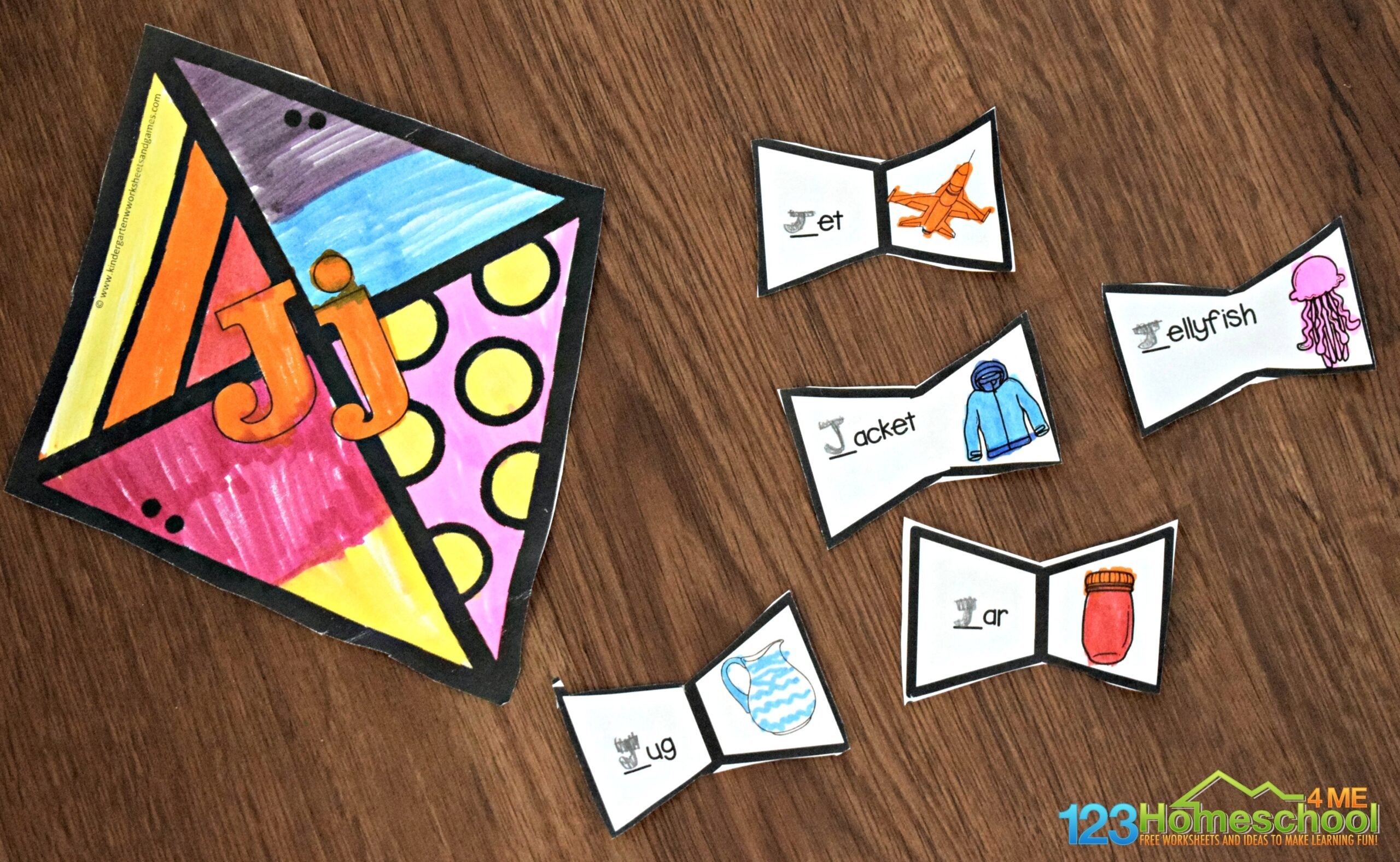  FREE Printable Spring Kite Alphabet Craft Beginning Sounds 